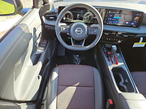 New 2026 Nissan Kicks SR w/ SR Premium Package image 9