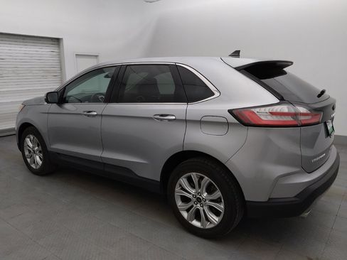 Used 2024 Ford Edge Titanium image 3