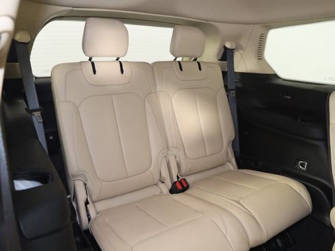 Used 2022 Jeep Grand Cherokee L Limited image 13