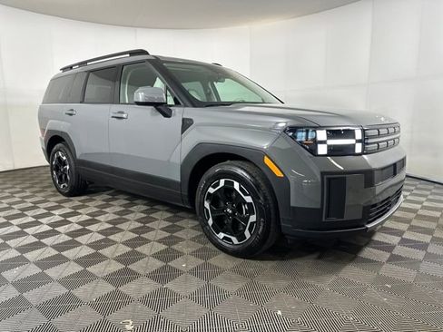 Used 2024 Hyundai Santa Fe SEL image 2