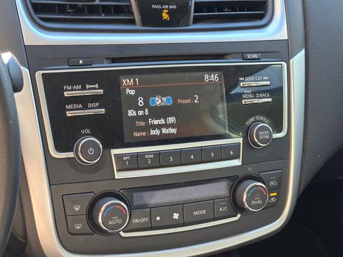 Used 2017 Nissan Altima 2.5 SV image 10