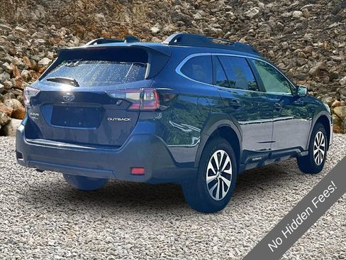 Used 2023 Subaru Outback Premium AWD/4WD image 2