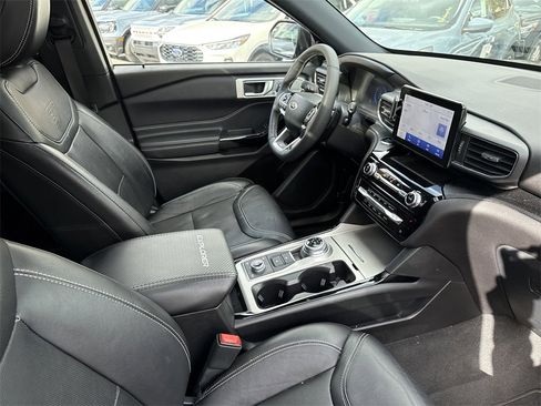 Used 2022 Ford Explorer ST w/ Equipment Group 401A image 23