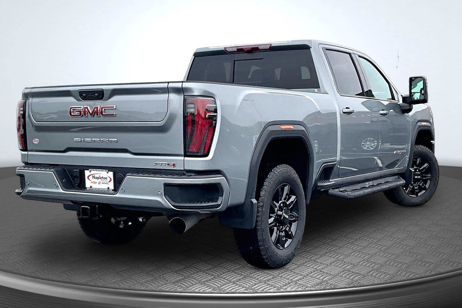 Used 2026 GMC Sierra 2500 AT4 w/ Technology Package AWD/4WD image 2