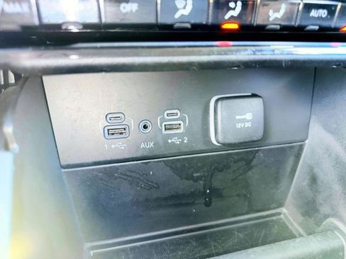 Certified 2023 Jeep Grand Cherokee Limited AWD/4WD image 32