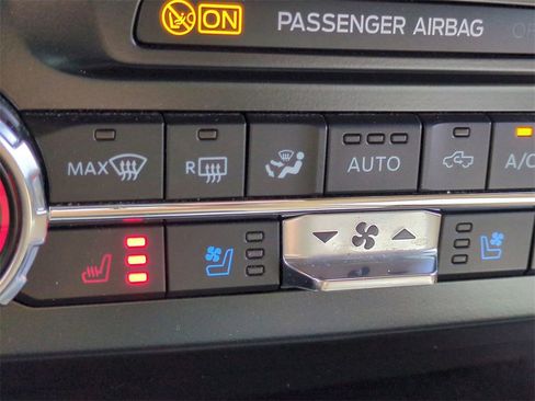 Certified 2022 Ford F250 Lariat w/ Tremor Off-Road Package image 24