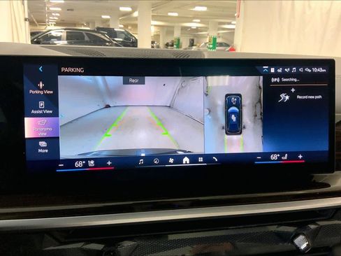 Used 2025 BMW X5 xDrive40i w/ M Sport Package image 26