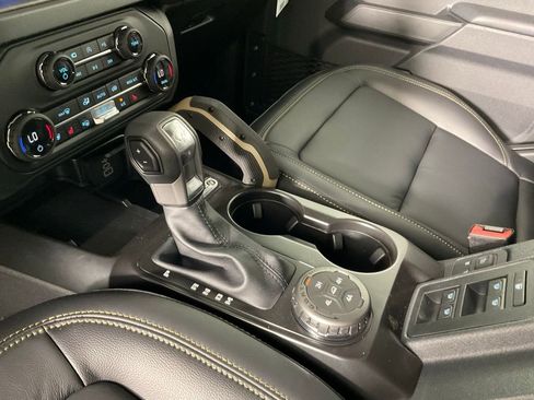 New 2026 Ford Bronco Badlands AWD/4WD image 19