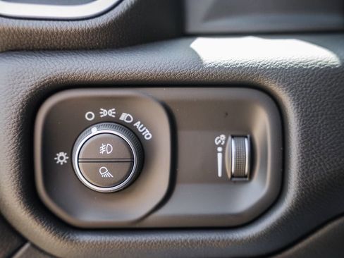 New 2026 RAM 2500 Big Horn AWD/4WD image 43
