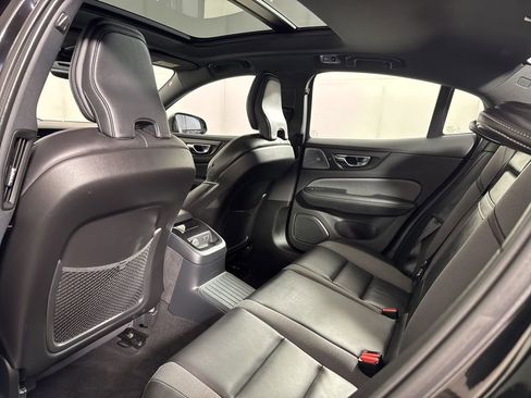 Used 2021 Volvo S60 T8 R-Design AWD/4WD image 21