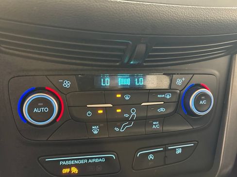 Used 2017 Ford Escape SE AWD/4WD image 20