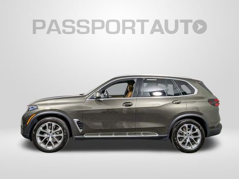 Certified 2024 BMW X5 xDrive40i w/ Premium Package image 2