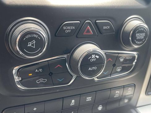 Used 2016 RAM 1500 Big Horn RWD image 21