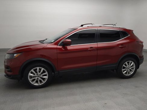 Used 2020 Nissan Rogue Sport SV FWD image 2