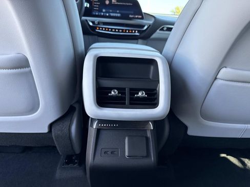 New 2026 Cadillac Lyriq Premium Luxury image 16