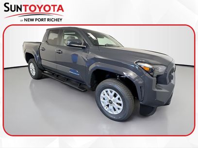 New 2025 Toyota Tacoma SR5