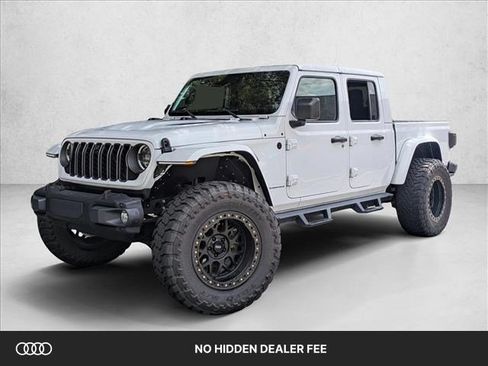 Used 2024 Jeep Gladiator Rubicon AWD/4WD image 1