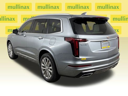 Used 2024 Cadillac XT6 Premium Luxury w/ Technology Package FWD image 8