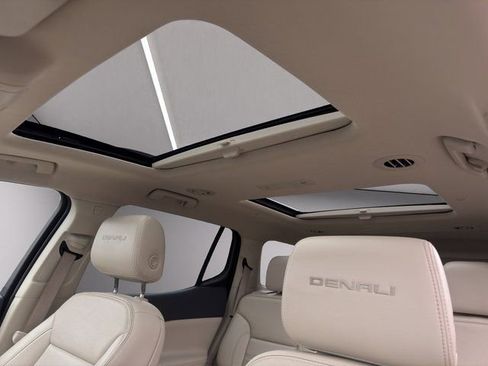 Used 2023 GMC Acadia Denali w/ Denali Ultimate Package AWD/4WD image 24