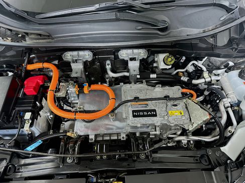 Used 2023 Nissan Ariya FWD image 32