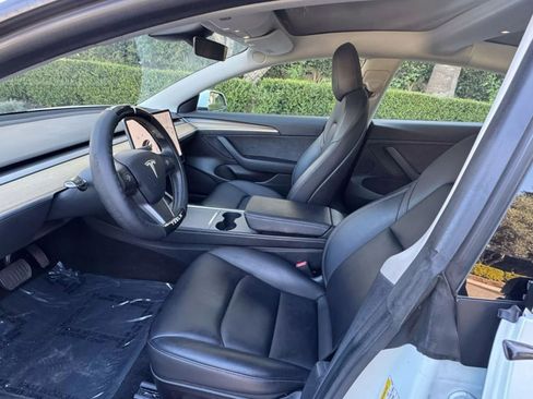 Used 2022 Tesla Model 3 Long Range image 13