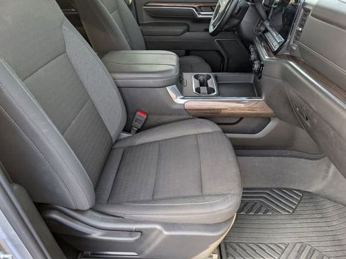 Used 2025 Chevrolet Silverado 2500 LT image 25