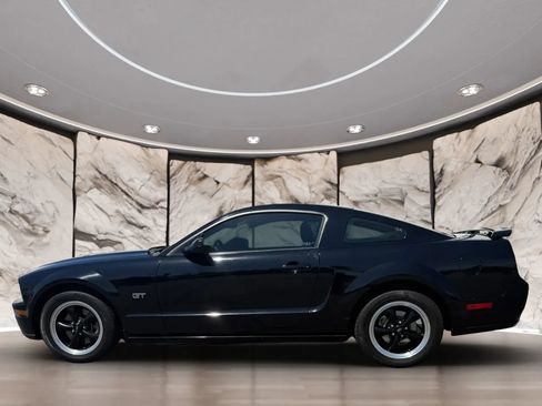 Used 2007 Ford Mustang GT RWD image 4