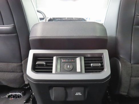 Used 2024 Ford F350 Lariat w/ Lariat Ultimate Package image 11