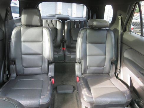 Used 2015 Ford Explorer Sport w/ Equipment Group 401A AWD/4WD image 23