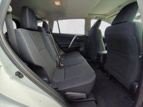 Used 2016 Toyota RAV4 XLE image 21
