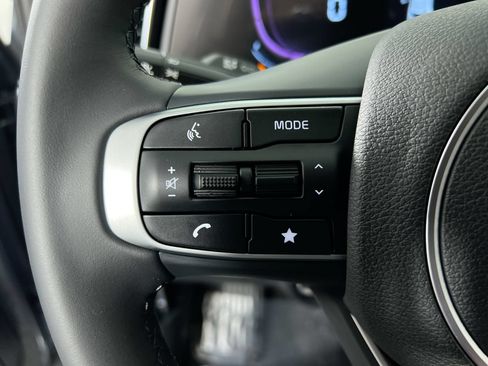 Used 2023 Kia Sportage EX FWD image 17