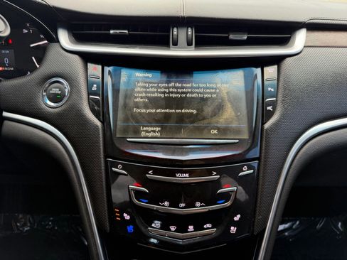 Used 2019 Cadillac XTS Luxury FWD image 14