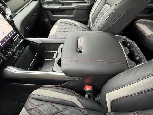 New 2025 RAM 2500 Big Horn image 37