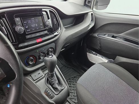 Used 2018 RAM ProMaster City Tradesman FWD image 12