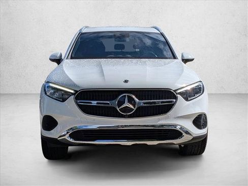 Certified 2026 Mercedes-Benz GLC 300 image 2