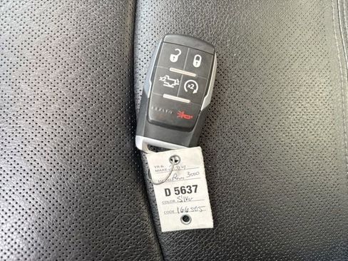 Used 2024 RAM 3500 Laramie image 22