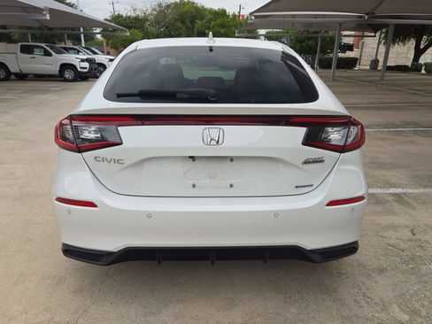 Used 2025 Honda Civic Sport Touring image 4