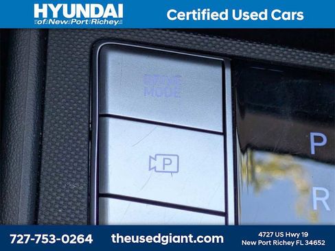 Used 2024 Hyundai Elantra SEL image 23