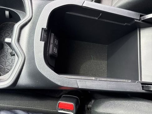 Used 2025 Toyota RAV4 XLE image 20