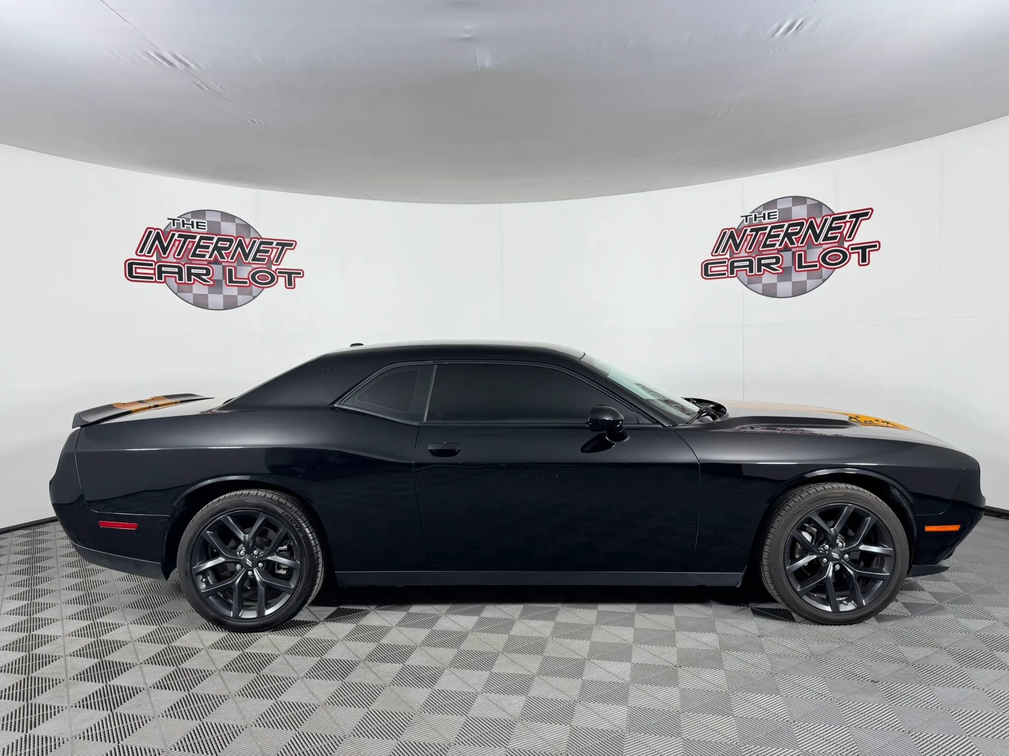 Used 2022 Dodge Challenger SXT w/ Blacktop Package RWD image 8