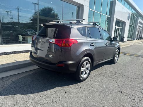 Used 2013 Toyota RAV4 XLE AWD/4WD image 7