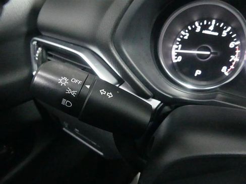 Used 2018 MAZDA CX-5 Sport image 38