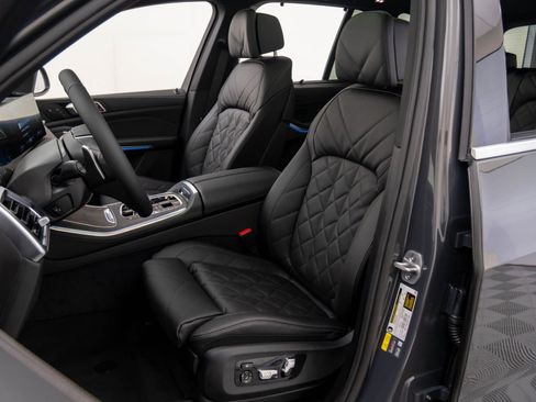 New 2026 BMW X5 xDrive50e w/ Executive Package image 16