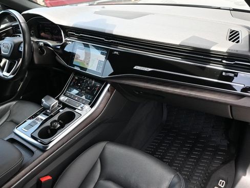 Used 2020 Audi Q8 Premium Plus w/ Premium Plus Package AWD/4WD image 12