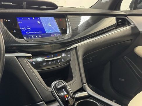Used 2023 Cadillac XT6 Sport image 24