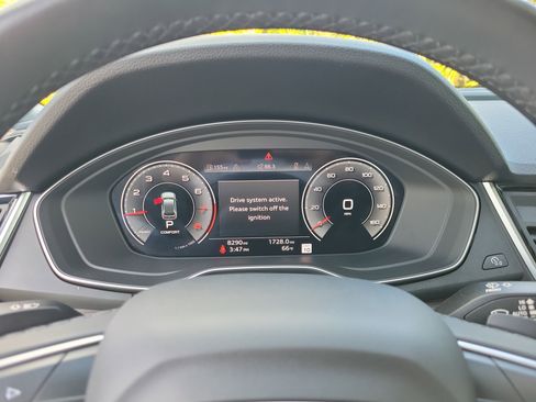 Certified 2025 Audi Q5 2.0T Premium Plus image 29