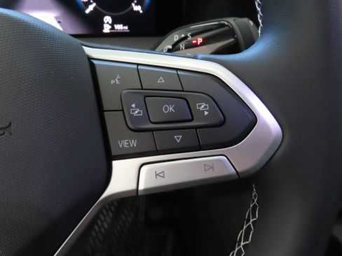 New 2025 Volkswagen Tiguan S image 15