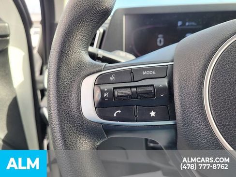 Used 2024 Kia Sportage LX image 22