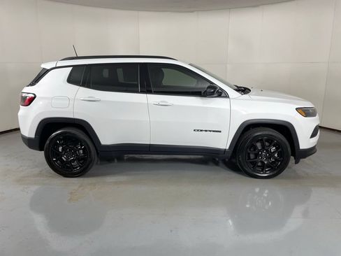 New 2026 Jeep Compass Latitude w/ Quick Order Package 29K AWD/4WD image 9