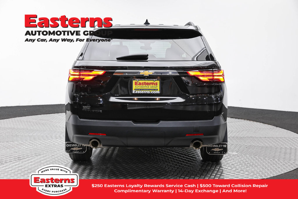 Used 2023 Chevrolet Traverse LT FWD image 7